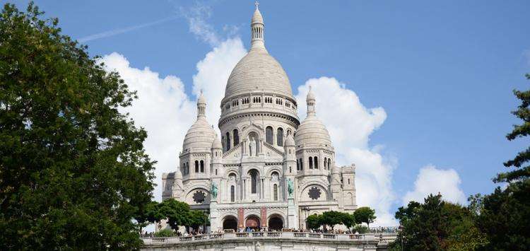 Adventures in Montmartre; exploring picturesque Paris - Hotels du Pré